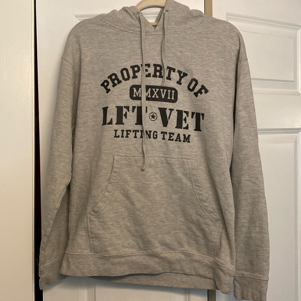 LFT Vet size M Hoodie